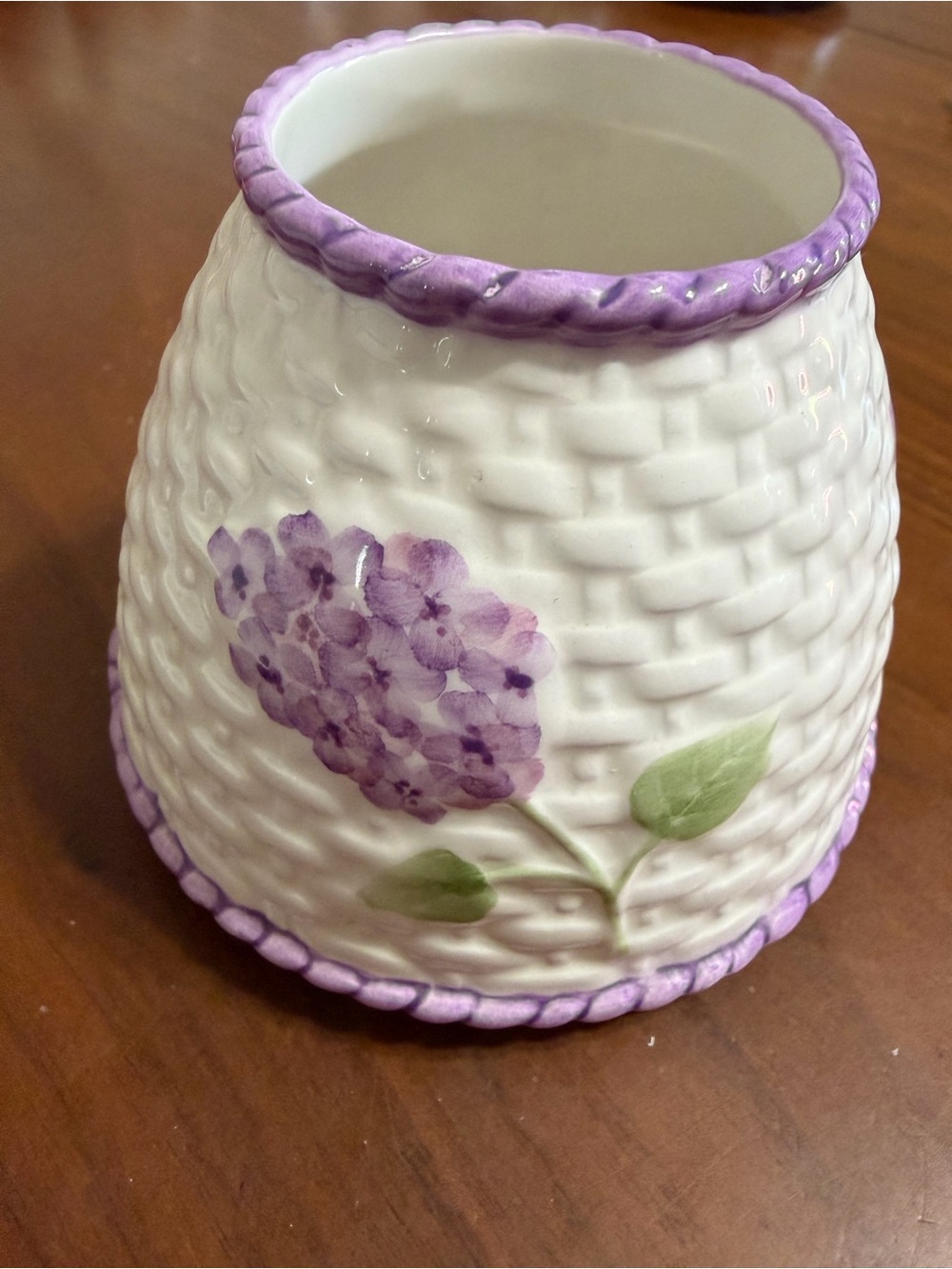 Yankee Candle White Basketweave Vase with Purple Floral Accent